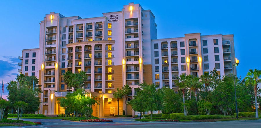 Hilton: 4 days/3 nights at the Las Palmeras, a Hilton Grand Vacations Club in Orlando, Florida for $299