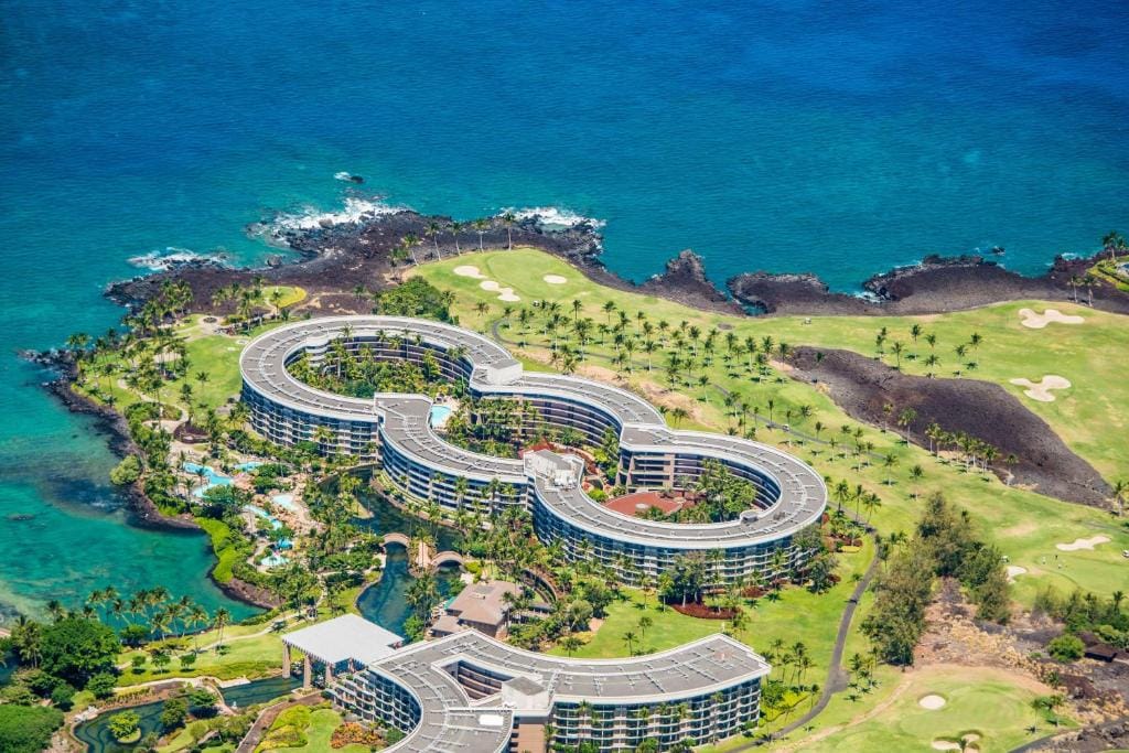 Hilton: 6 days/5 nights at the Ocean Tower, a Hilton Grand Vacations Club in Big Island of Hawaii for $1,199