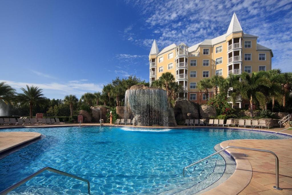 Hilton: 4 days/3 nights at the SeaWorld® Orlando, a Hilton Grand Vacations Club in Orlando, Florida for $299